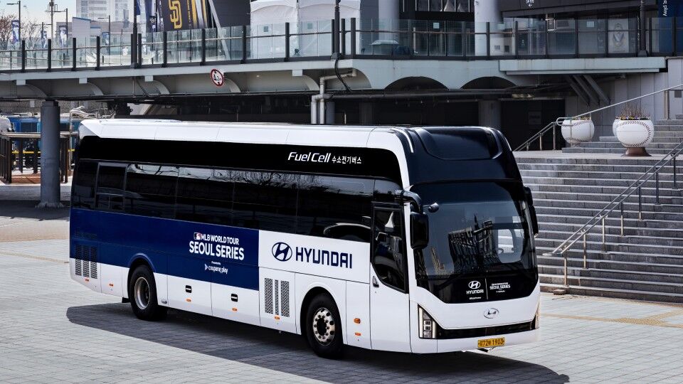 Hyundai Hydrogen Fuel Cell Electric Bus at Gocheok Sky Dome
