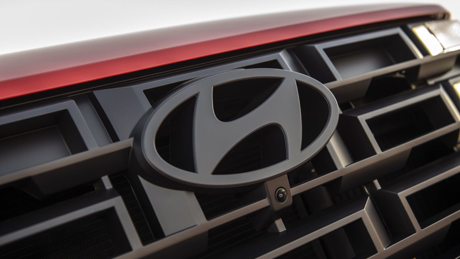 Teaser image of the 2025 Hyundai Santa Cruz XRT