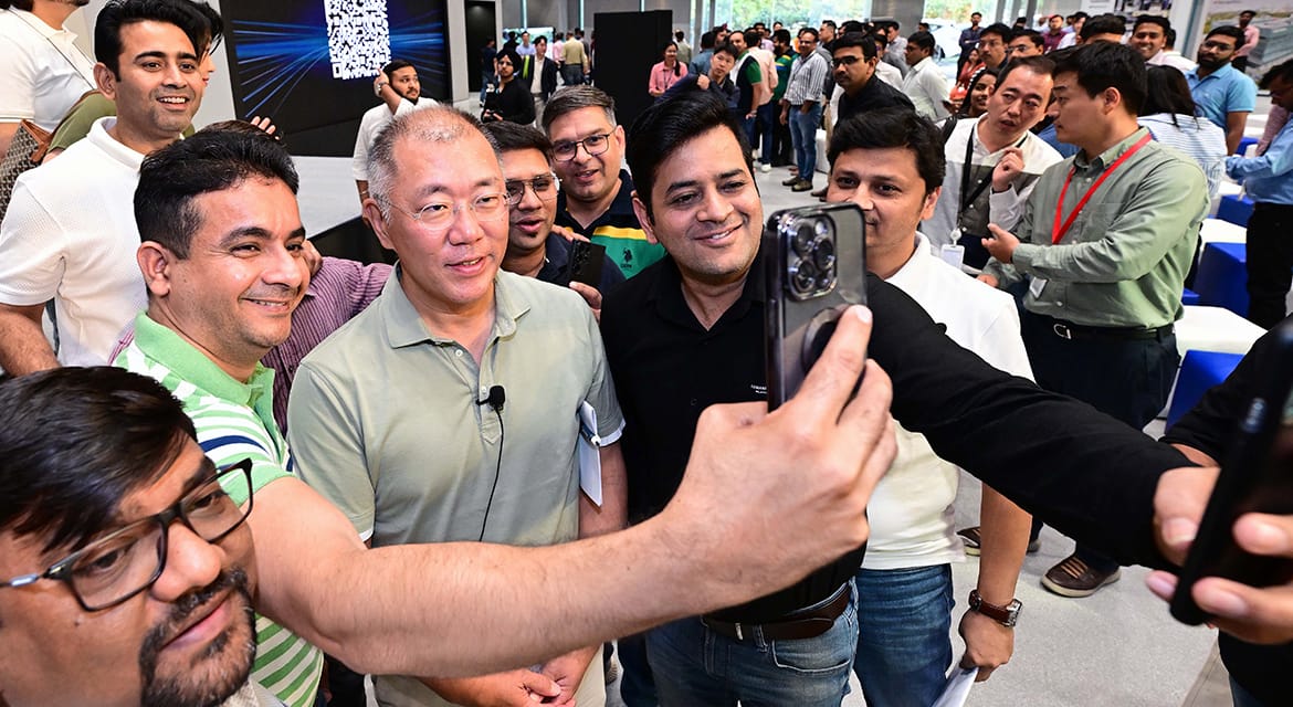 Hyundai Motor Group Executive Chair Euisun Chung Visits India to Underline Mid-to long-term Mobility Strategic Commitments