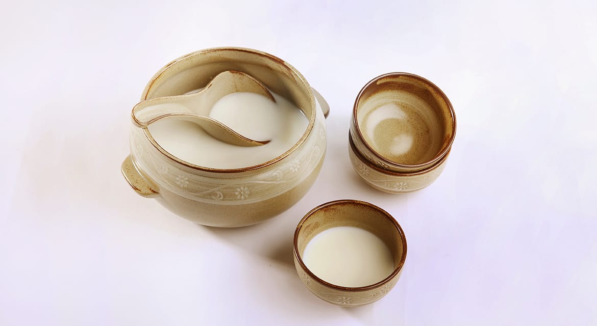 From dry to sweet, light to thick, there's a type of makgeolli to suit most tastes © Asadal