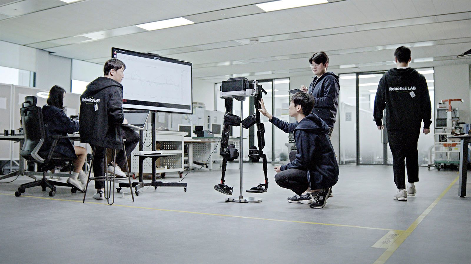 Hyundai Motor Group Releases ‘10M March’ Video Showing Soldiers’ Rehabilitation Aided by Robotics Technology 