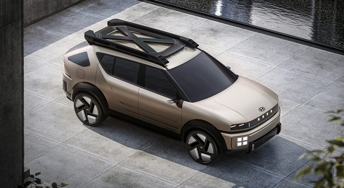 Hyundai Motor Reveals INITIUM Hydrogen FCEV Concept