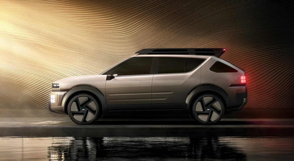 Hyundai Motor Reveals INITIUM Hydrogen FCEV Concept