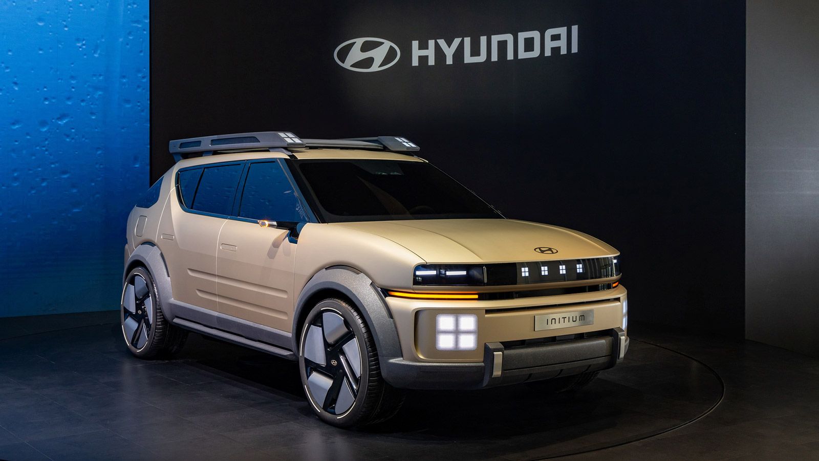 Hyundai Motor Reveals Bold and Efficient Hydrogen FCEV Concept Previewing New Design Language