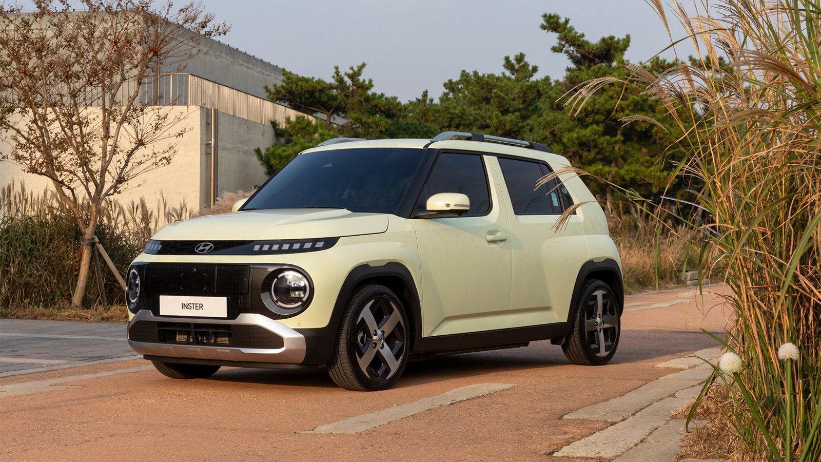 Hyundai INSTER Redefines Urban Mobility with Affordable Innovation, Impressive Range and Distinctive Design