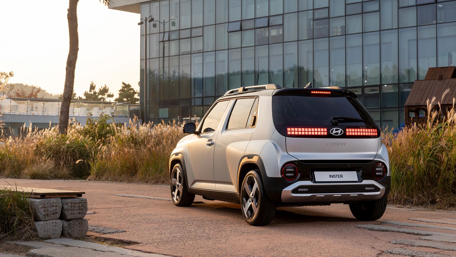 Hyundai INSTER Redefines Urban Mobility with Affordable Innovation, Impressive Range and Distinctive Design