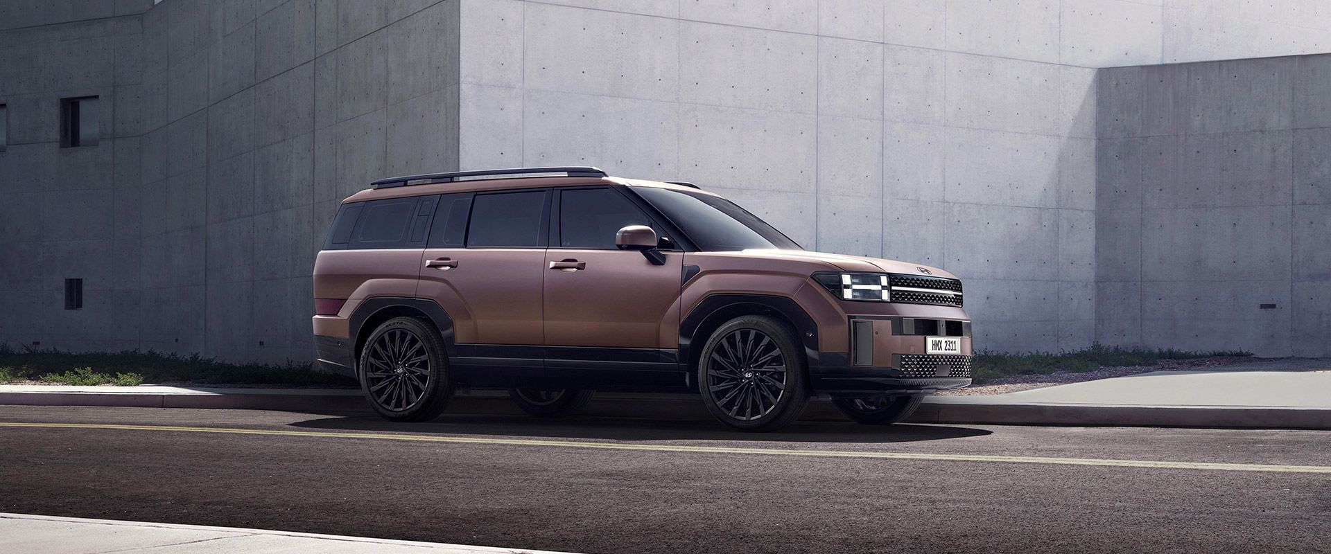 SANTA FE named 2025 Car of the Year as Hyundai dominates Carwow awards