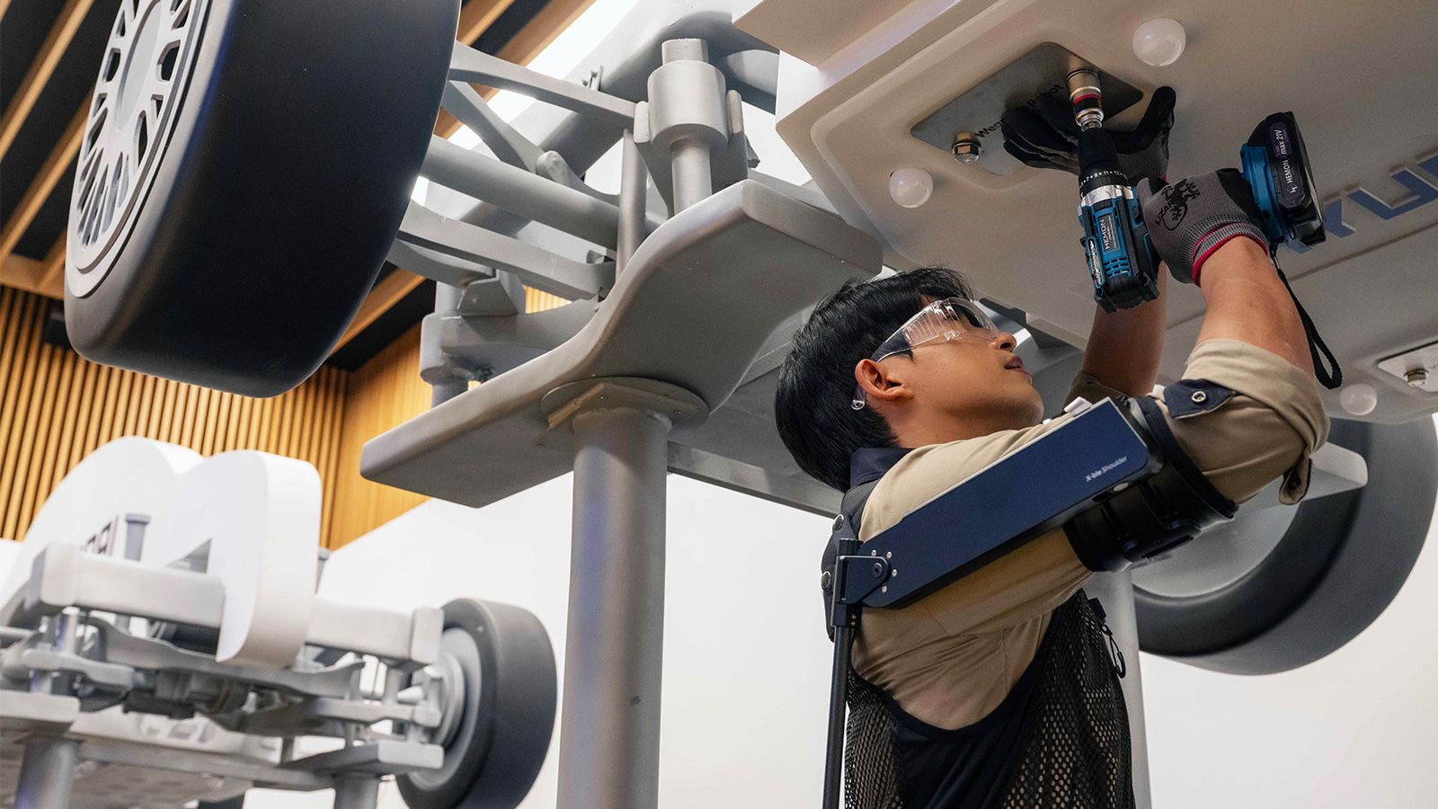 Hyundai Motor and Kia’s Robotics LAB Announce Plans to Launch ‘X-ble Shoulder’ at Wearable Robot Tech Day