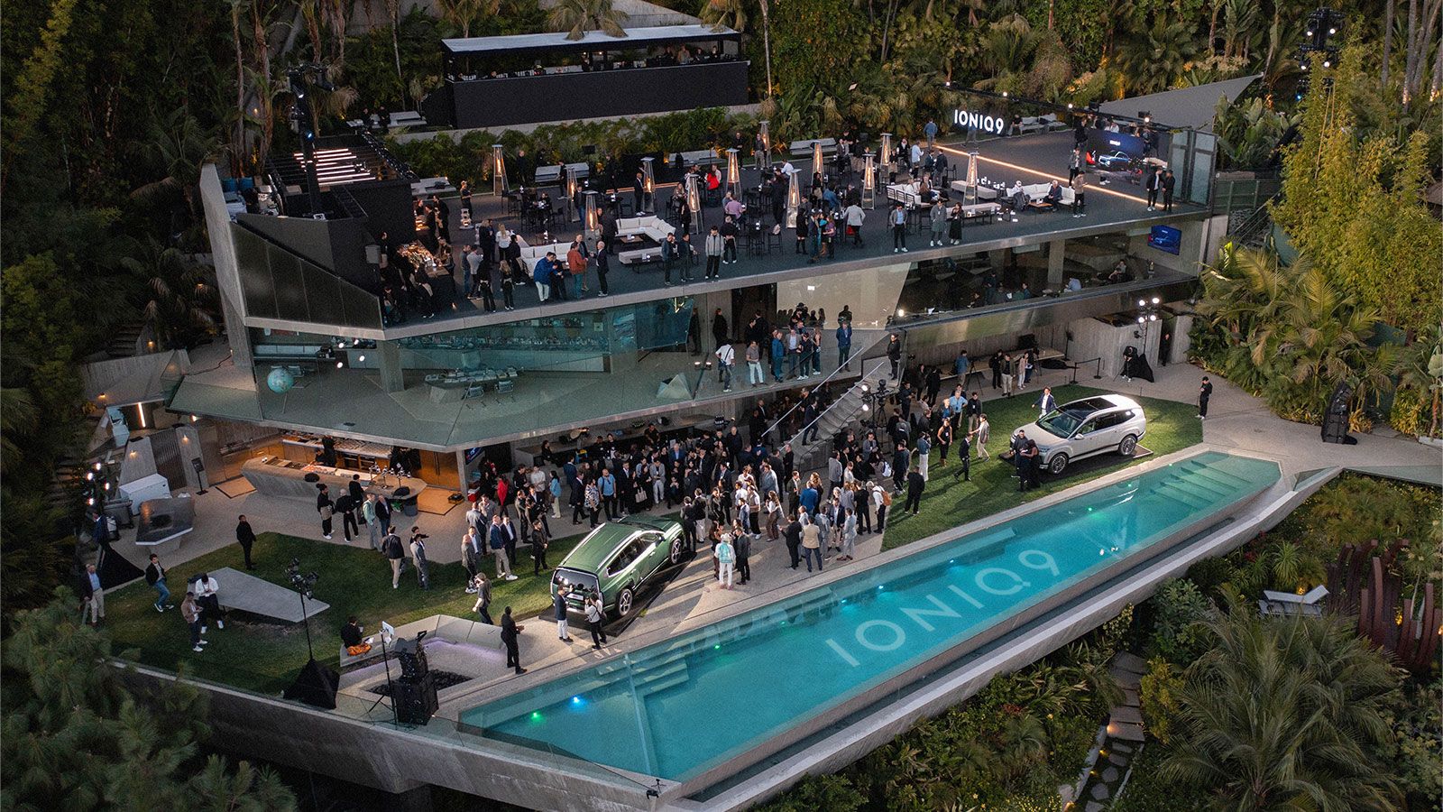 Hyundai Motor Shifts Perceptions by Unveiling All-Electric IONIQ 9 SUV at Iconic Goldstein House in LA