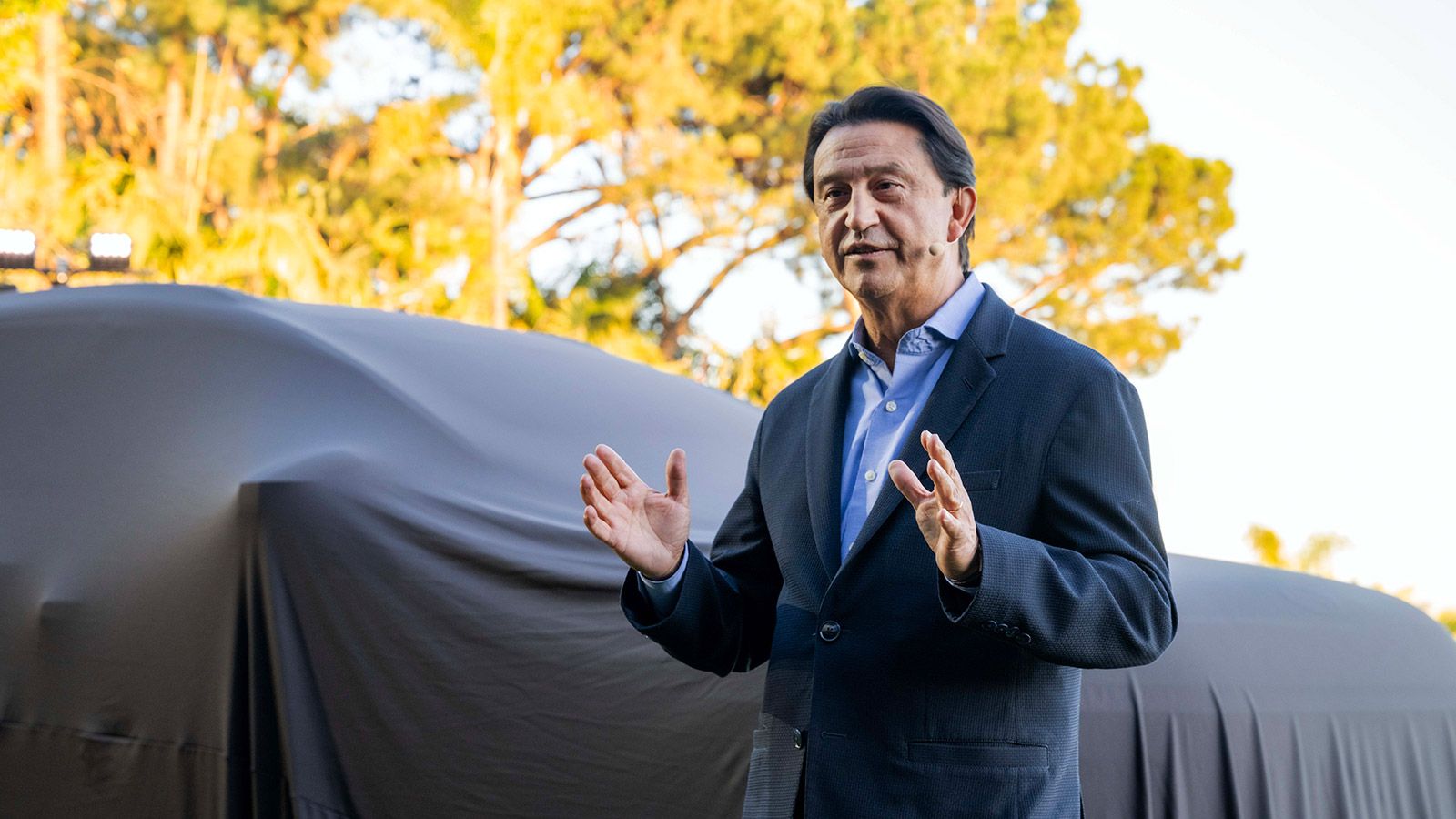 Hyundai Motor Shifts Perceptions by Unveiling All-Electric IONIQ 9 SUV at Iconic Goldstein House in LA