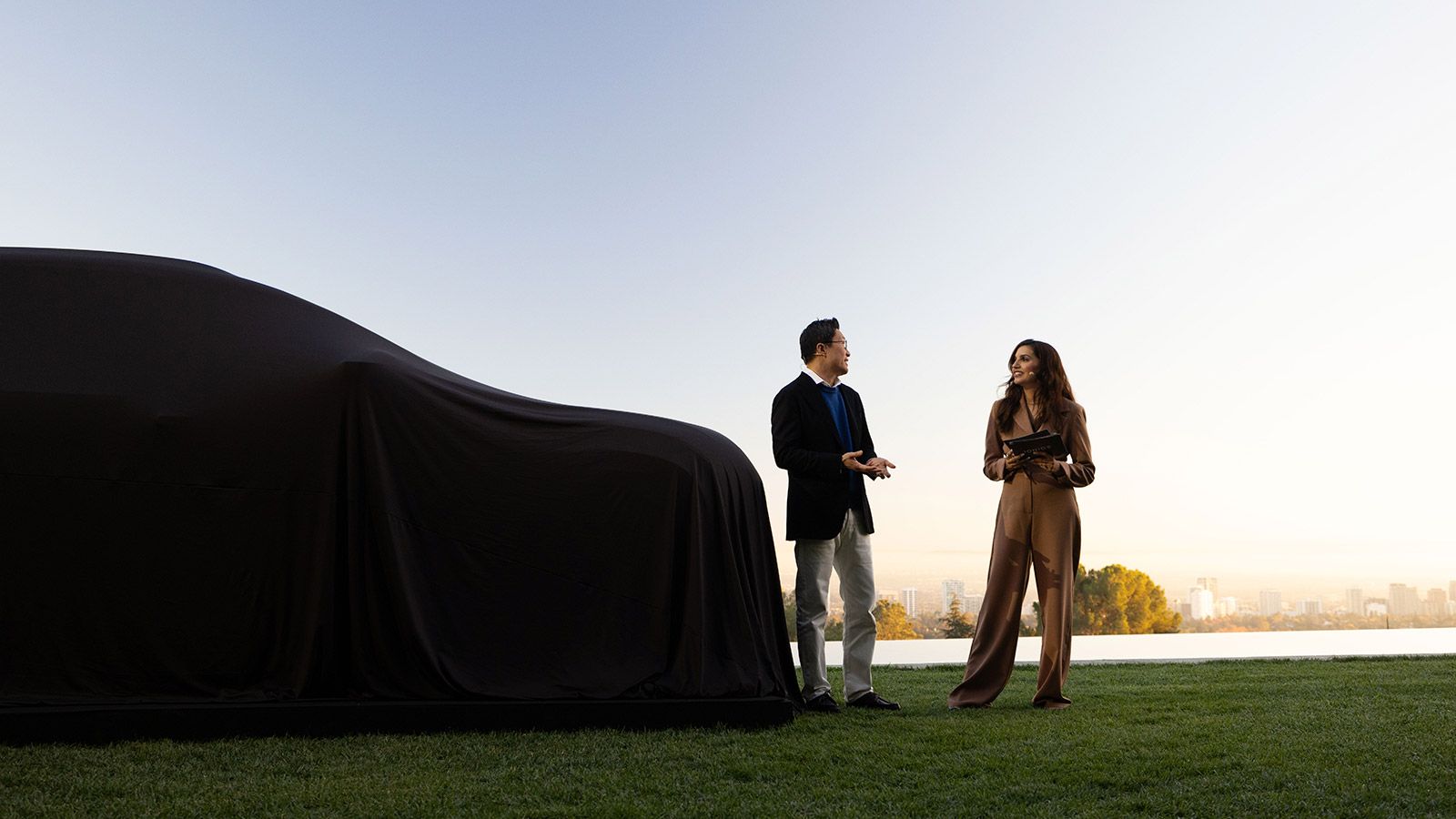 Hyundai Motor Shifts Perceptions by Unveiling All-Electric IONIQ 9 SUV at Iconic Goldstein House in LA