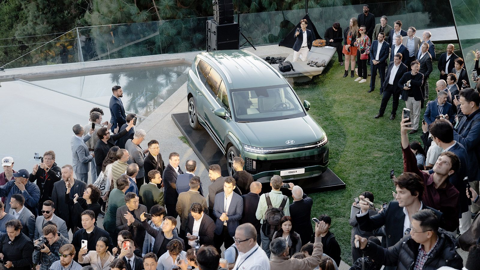 Hyundai Motor Shifts Perceptions by Unveiling All-Electric IONIQ 9 SUV at Iconic Goldstein House in LA