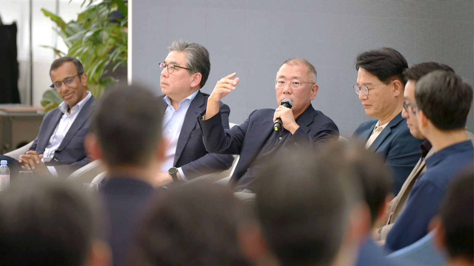 Hyundai Motor India Makes History with India’s Largest IPO and Plans to Expand Investment and Localize EV Supply Network