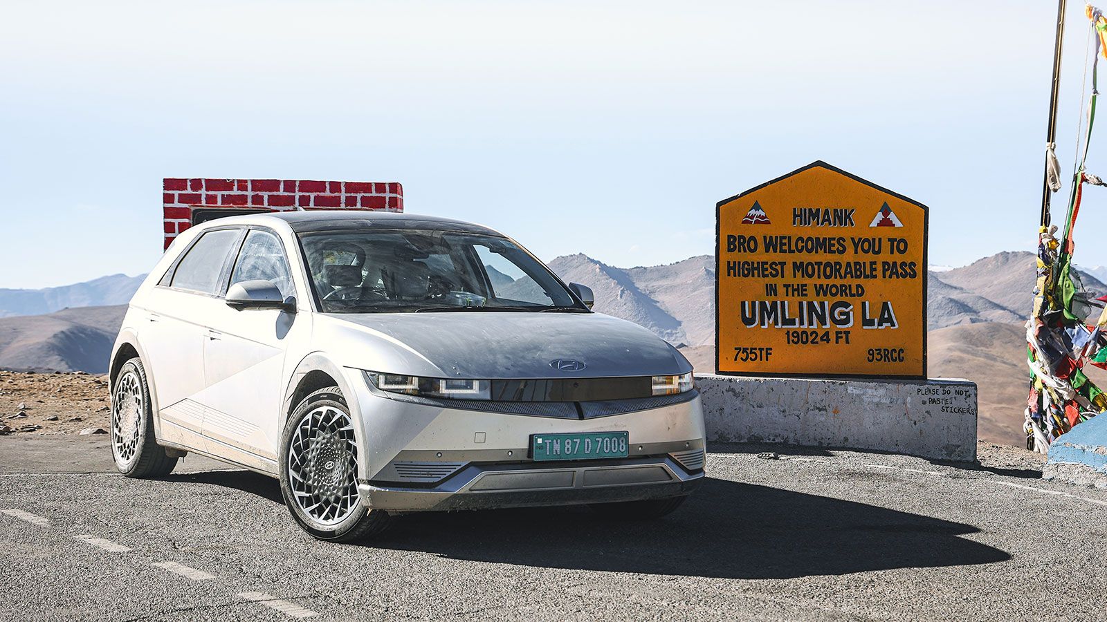 Hyundai IONIQ 5 takes part in GUINNESS WORLD RECORDS™ Title for the Greatest Altitude Change by an Electric Car