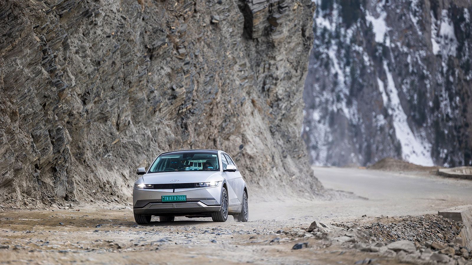 Hyundai IONIQ 5 takes part in GUINNESS WORLD RECORDS™ Title for the Greatest Altitude Change by an Electric Car