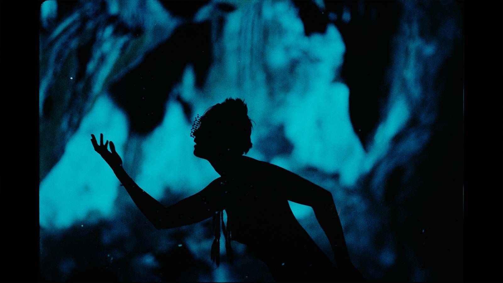 Still Image: HUDA x MUNGOMERY, "Within Tirta" (2025)