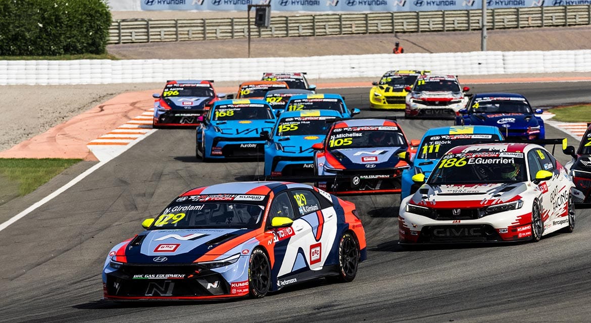 Hyundai ELANTRA N TCR #129