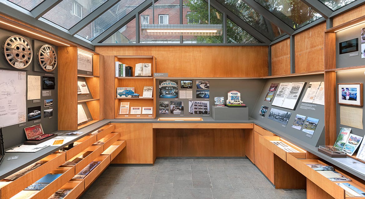Pop-up exhibition at piknic with archived materials of STELLAR and SONATA