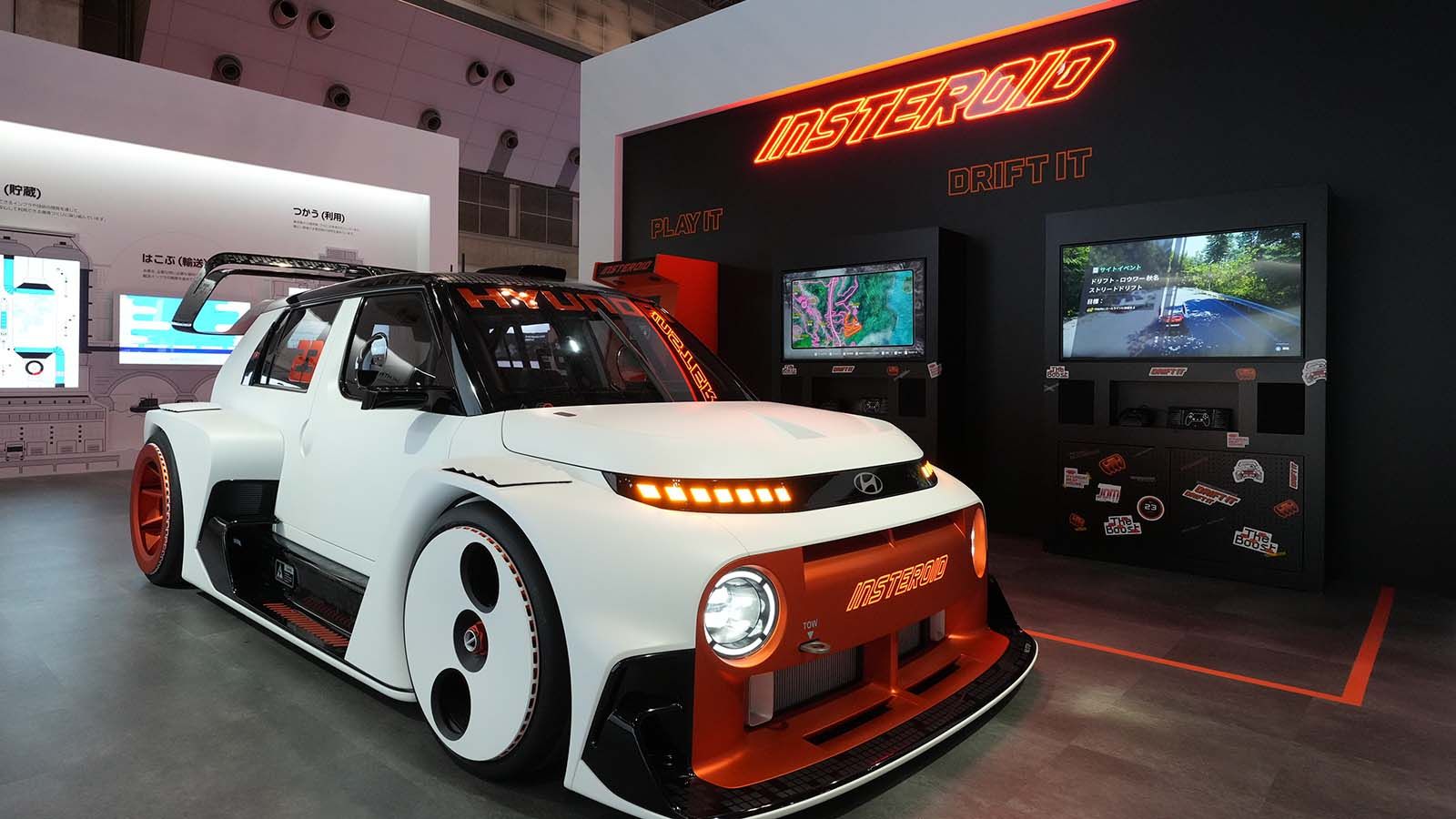 Hyundai Motor Company is debuting its cutting-edge electric concept vehicle, INSTEROID, in the drift racing game JDM: Japanese Drift Master.