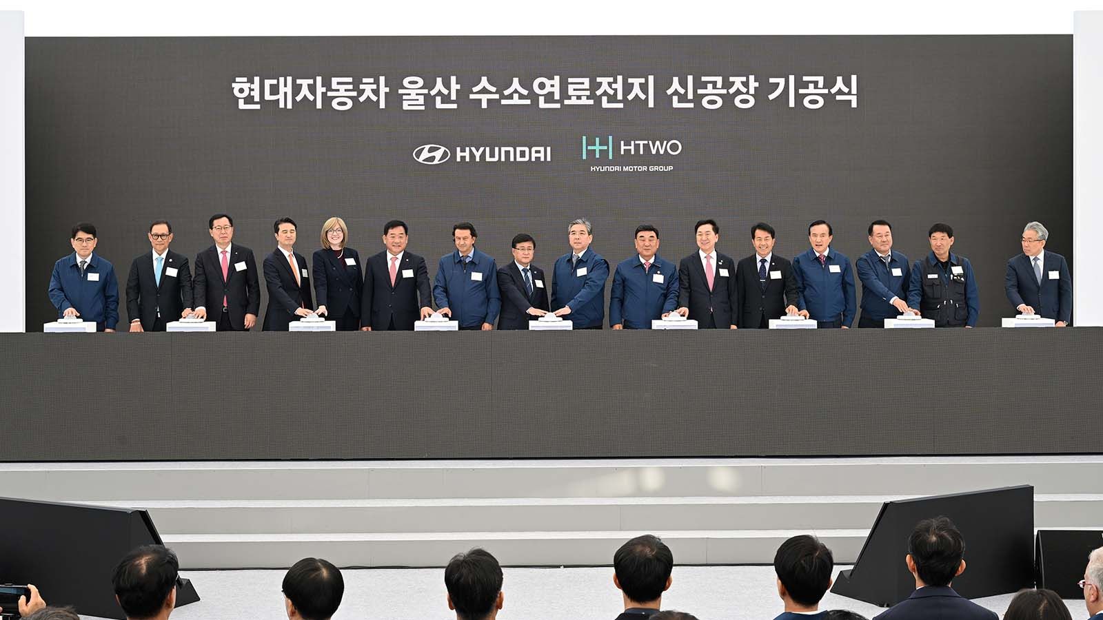 (Photo 3) Hyundai Motor Hydrogen Fuel Cell Production Facility in Korea