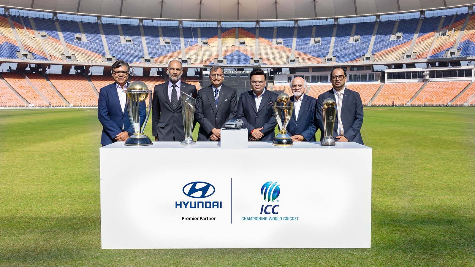 (From left to right) Mr. Anurag Dahiya, Chief Commercial Officer, ICC, Mr. Sanjog Gupta, CEO, ICC, Mr. Tarun Garg, Managing Director & CEO designate, HMIL, Mr Jay Shah, Chairman, ICC, Mr. Imran Khwaja, Deputy Chairman,  ICC and Mr. Virat Khullar, AVP & Vertical Head - Marketing, HMIL- at the signing ceremony of Hyundai and ICC multi-year global partnership