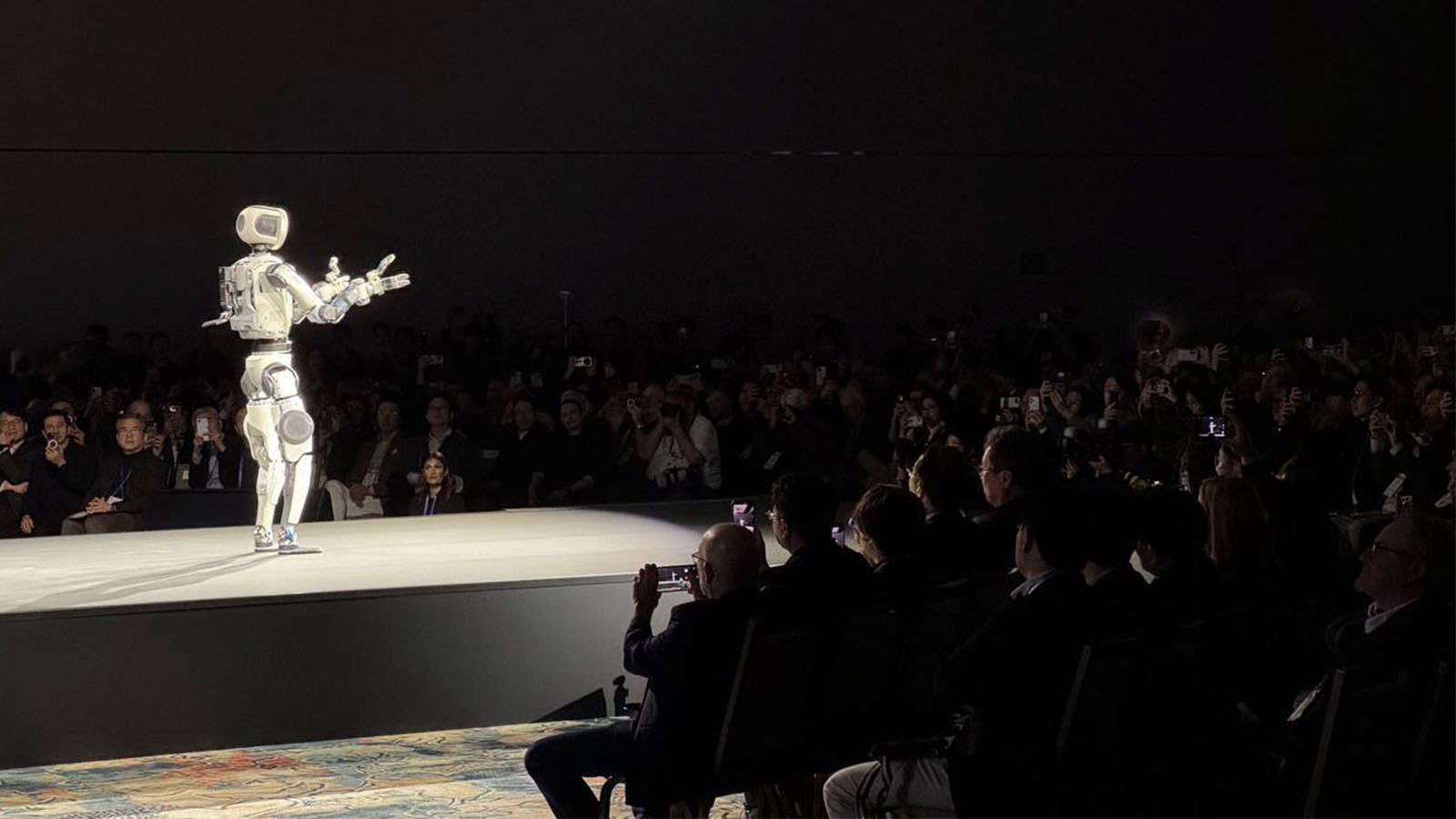 Hyundai Motor Group Announces AI Robotics Strategy to Lead Human-Centered Robotics Era at CES 2026