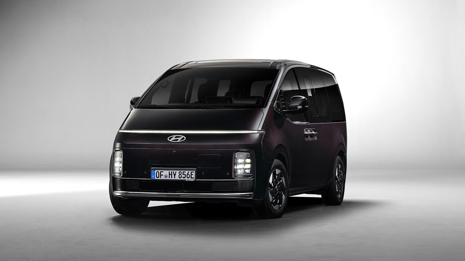 Hyundai STARIA Electric Debuts, Setting a New Standard for Spacious, Everyday Zero-Emission Mobility