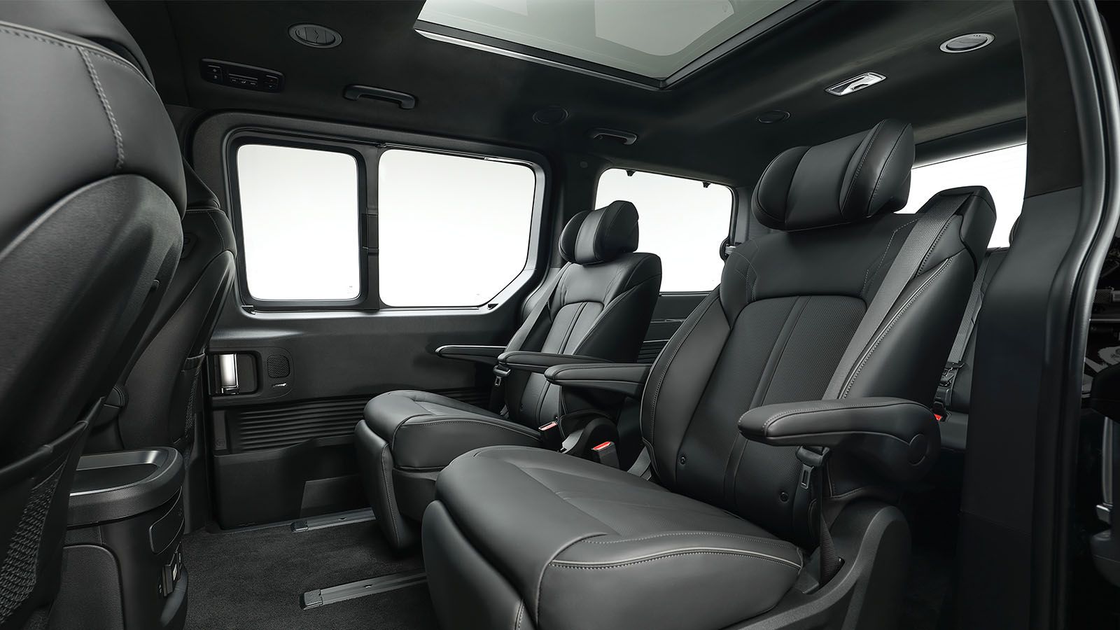 Hyundai STARIA Electric Debuts, Setting a New Standard for Spacious, Everyday Zero-Emission Mobility