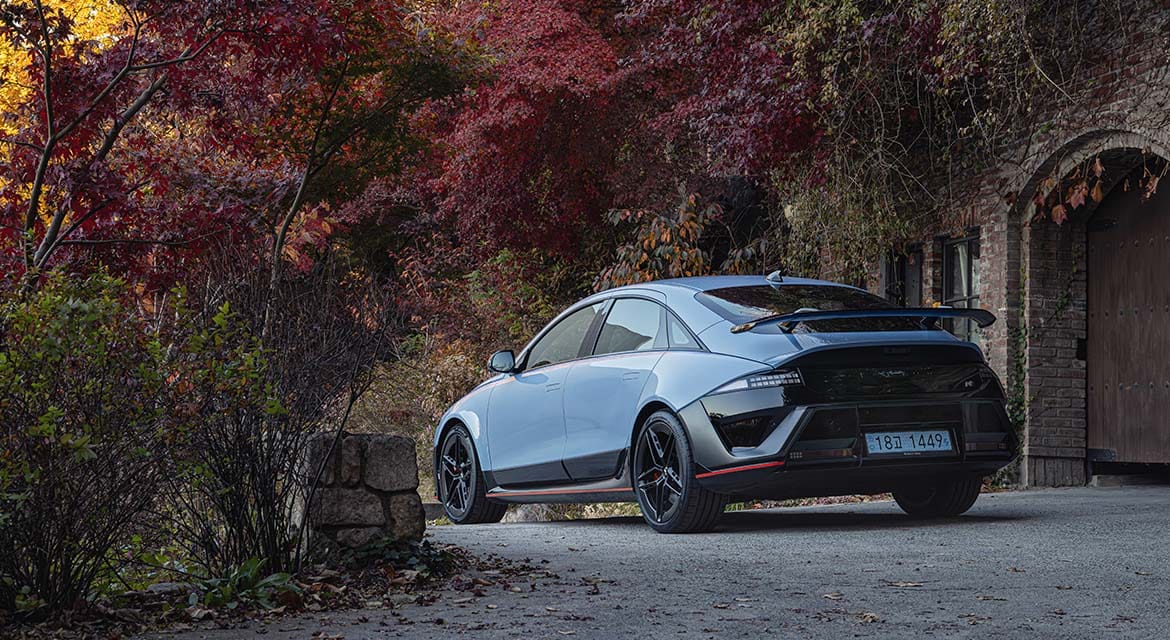 Manfred’s chosen coffee shop is only reachable by car — not a problem for someone who savors time behind the wheel.