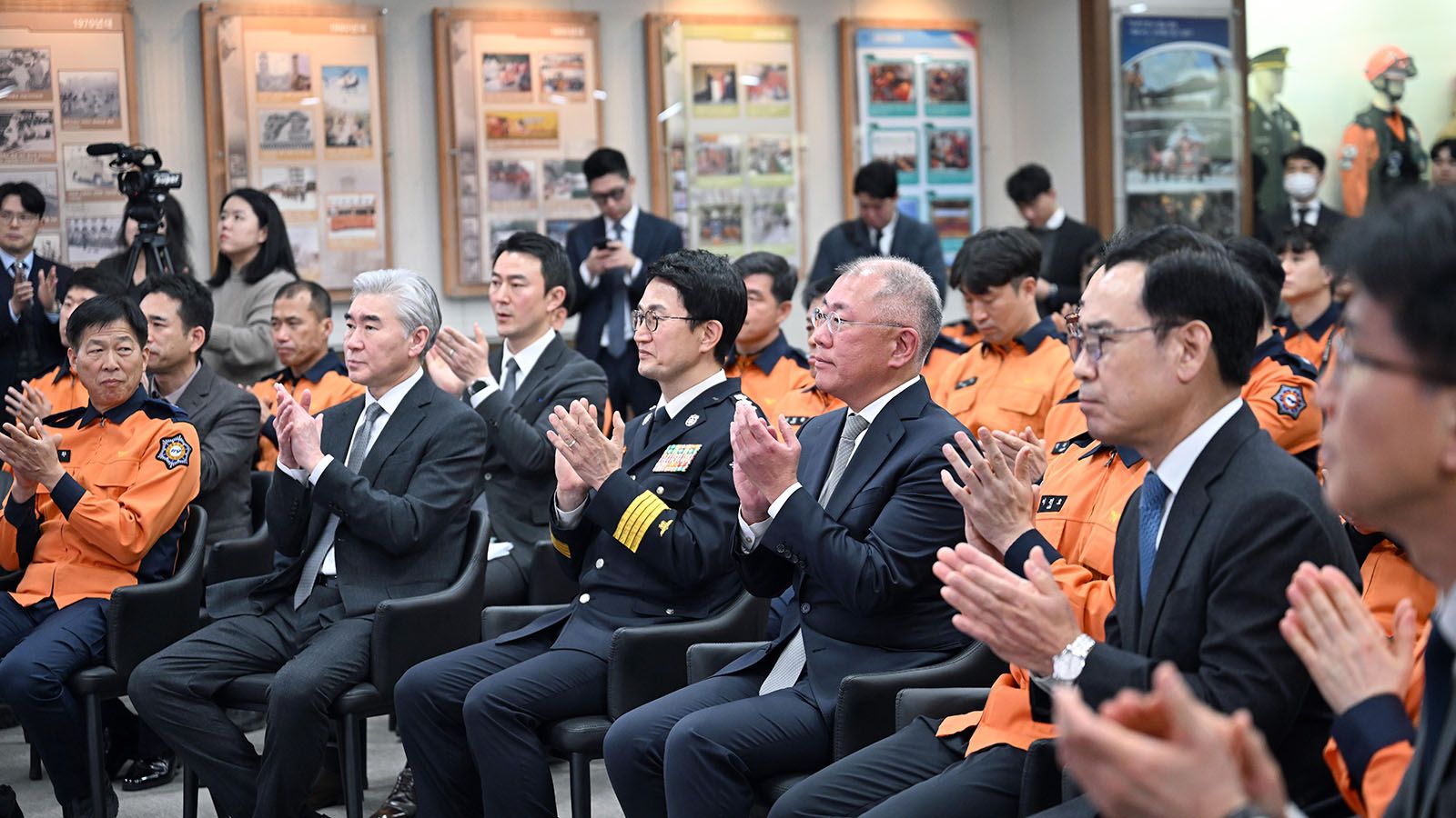 Hyundai Motor Group Donates Unmanned Firefighting Robots to Korea National Fire Agency for Safeguarding Firefighters 