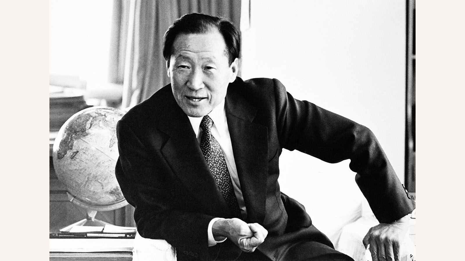  Founding Chairman Ju‑yung Chung