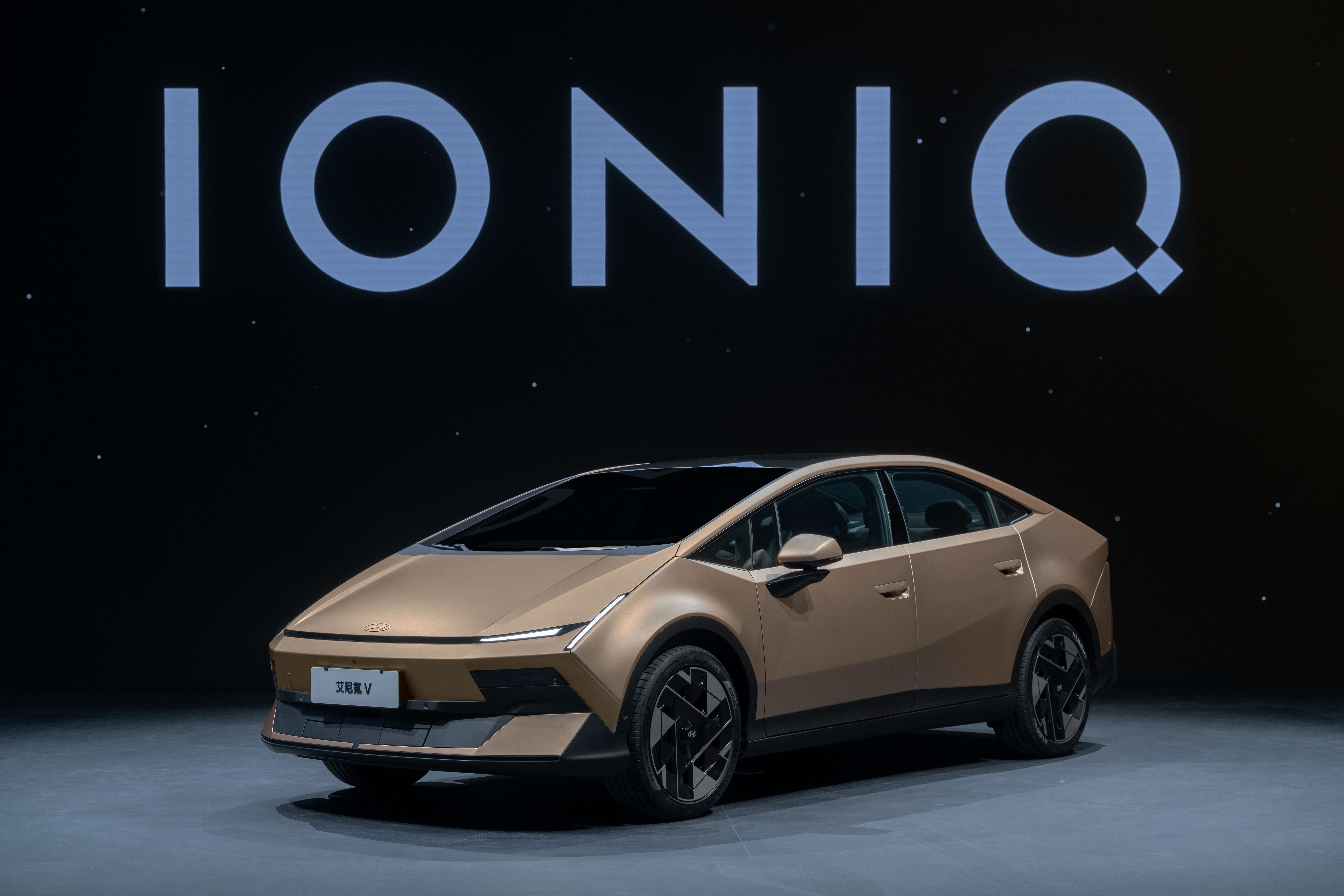현대 IONIQ V 공식 실차 외관 원본 이미지