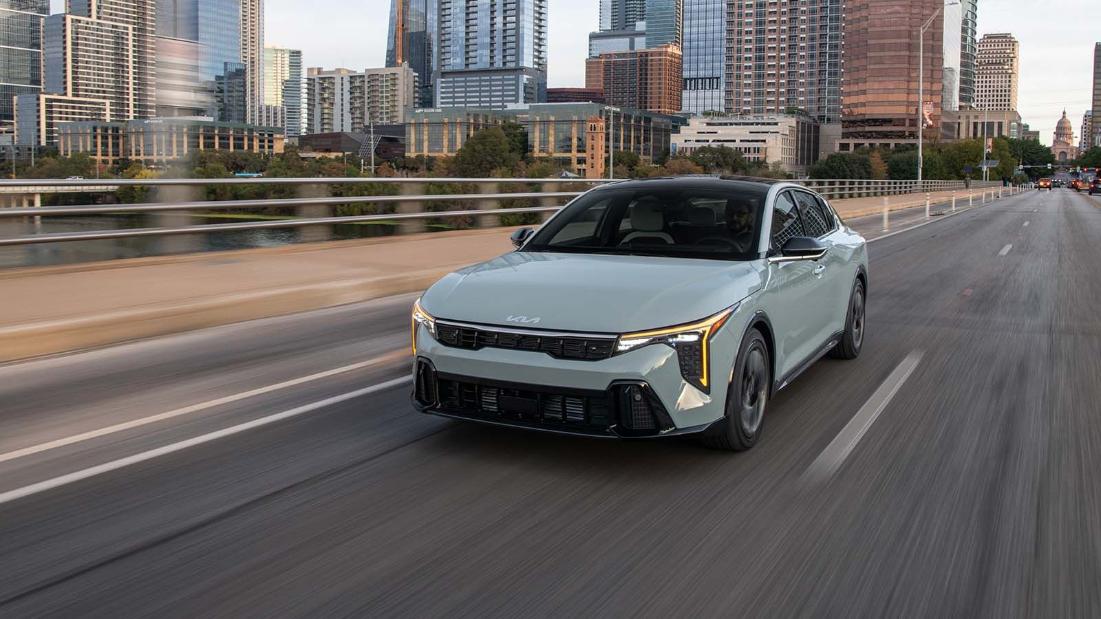 Kia K4