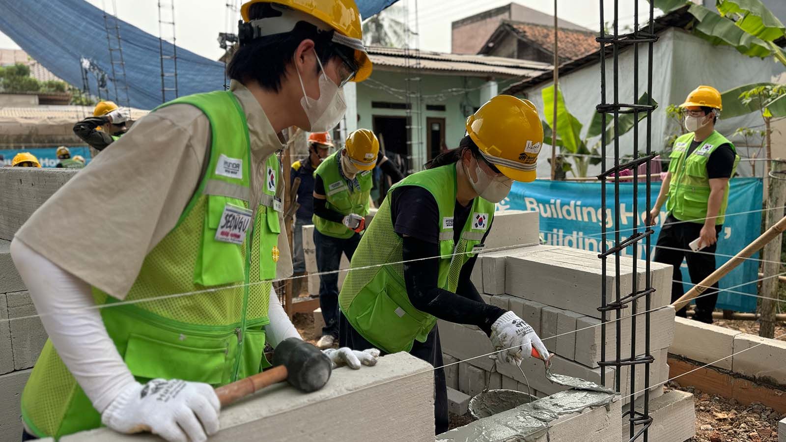 Hyundai Motor Group Dispatches Youth Volunteers to Indonesia and Vietnam to Support Local Communities