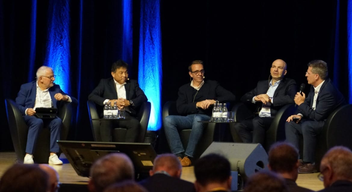(From Second Right) Manfred Harrer, President and Head of R&D Division, Hyundai Motor Group, at the Opening Plenary Session