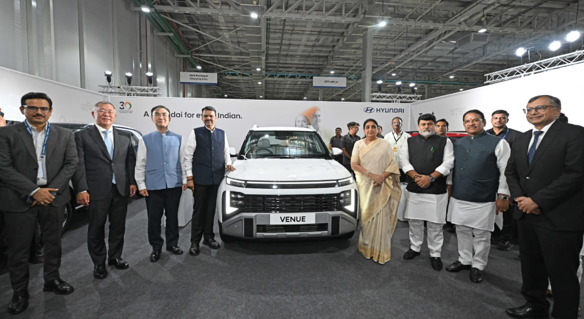 Hyundai Motor India Limited's Pune plant was inaugurated on October 14, 2026. Euisun Chung, Executive Chair, Hyundai Motor Group (2nd from L);  Shri. Devendra Fadnavis, Hon’ble Chief Minister of Maharashtra (4th from L) and other guests pose for a group photo.