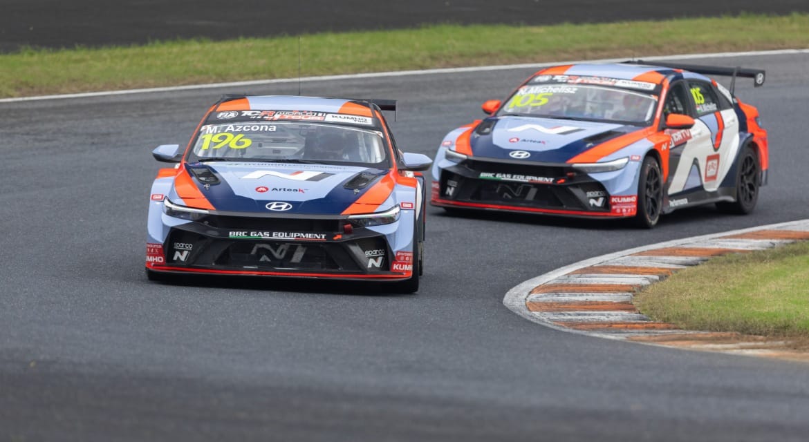 Hyundai Motorsport Customer Racing claimed a pair of 1-2 finishes in part two of the Kumho FIA TCR World Tour China double-header
