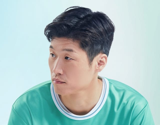 Jisung Park: Two Hearts for Team Century