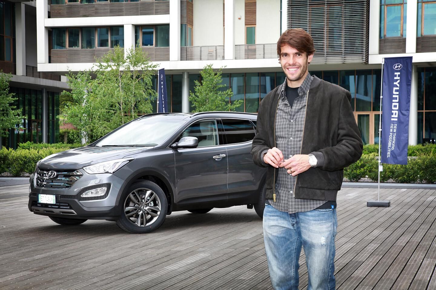 Hyundai Motor Delivers a Santa Fe to Ricardo Kaka
