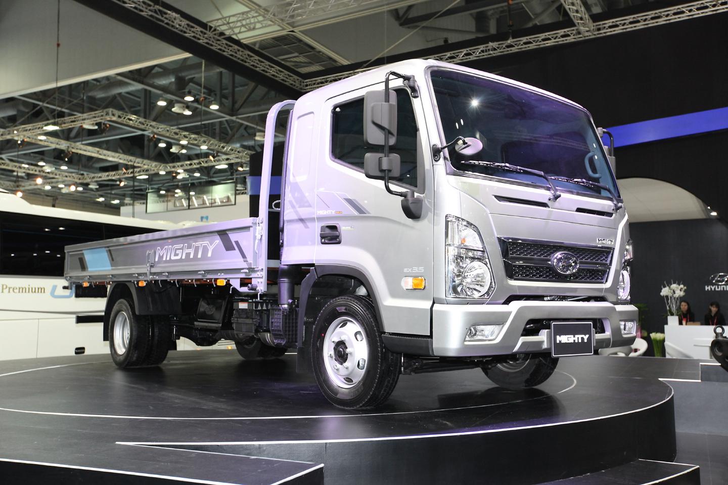 Нова нд. Хендай Майти 2020. Hyundai Mighty 2017. Hyundai Mighty II. Фургоны Хендай Майти 2020.