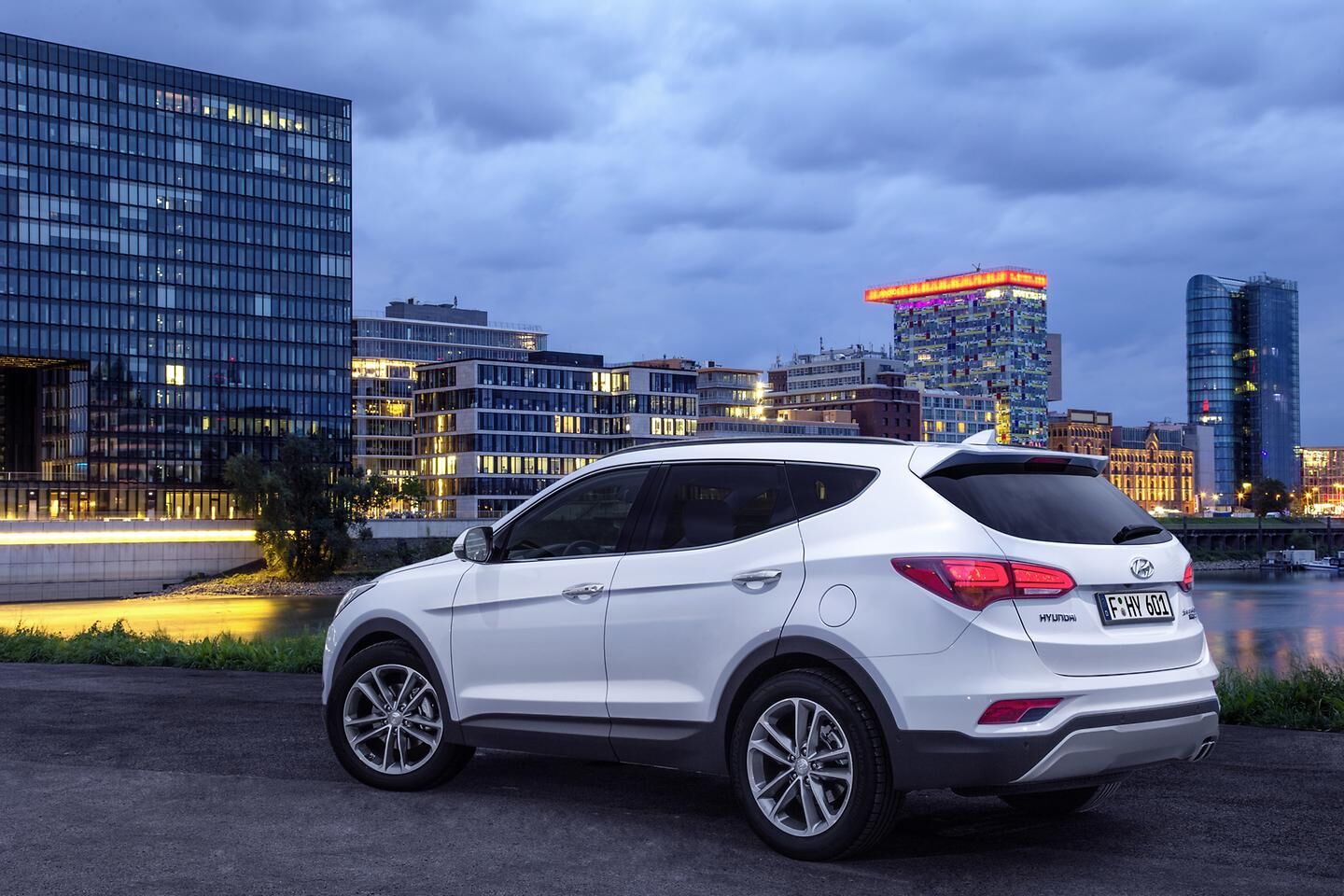 New Santa Fe 4