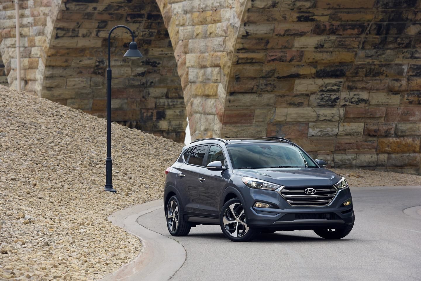 Hyundai Tucson and Sonata Earn IIHS Top Safety Pick+ Awards