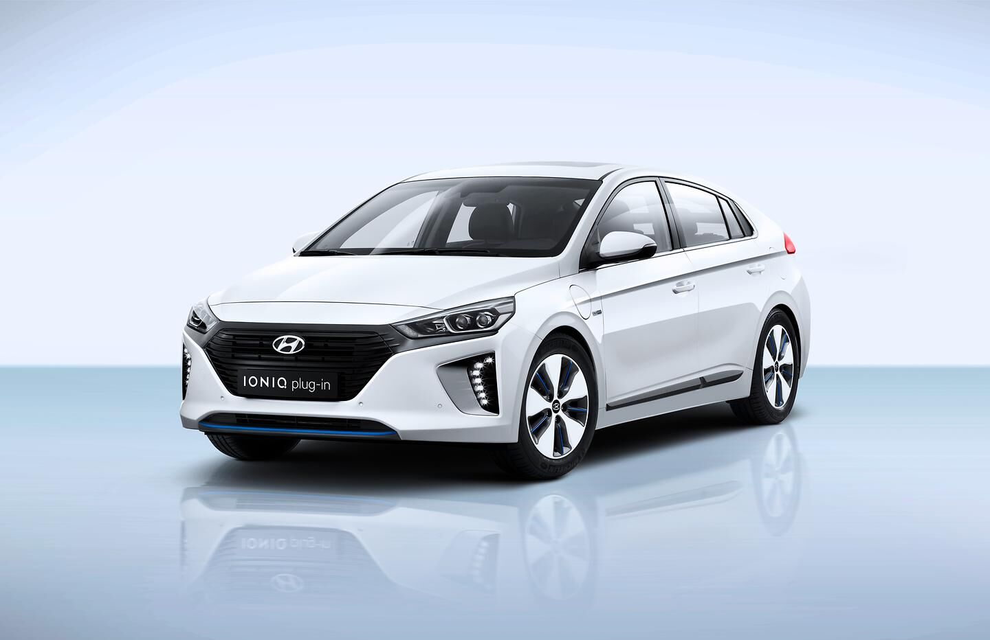 IONIQ Plug-in (3)