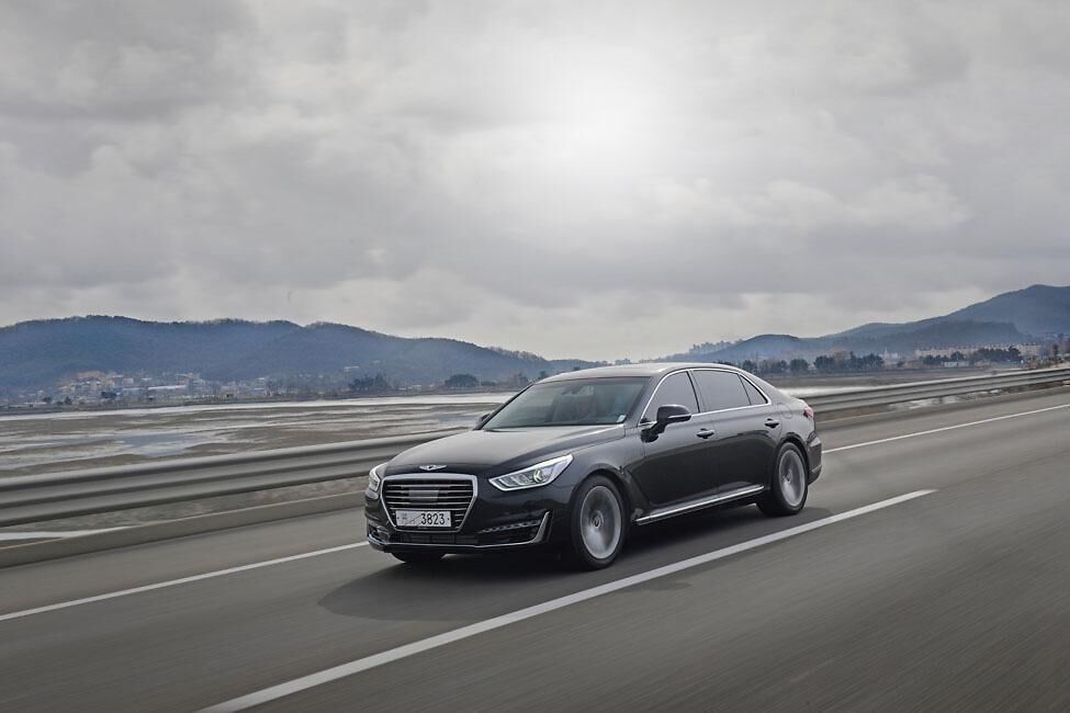 Genesis G90 celebrates European debut  at Geneva Motor Show 2016