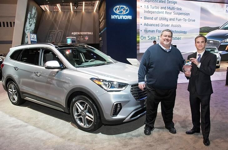 Hyundai Santa Fe and Santa Fe Sport Earn 2017 Consumer Guide Automotive Best Buy Award