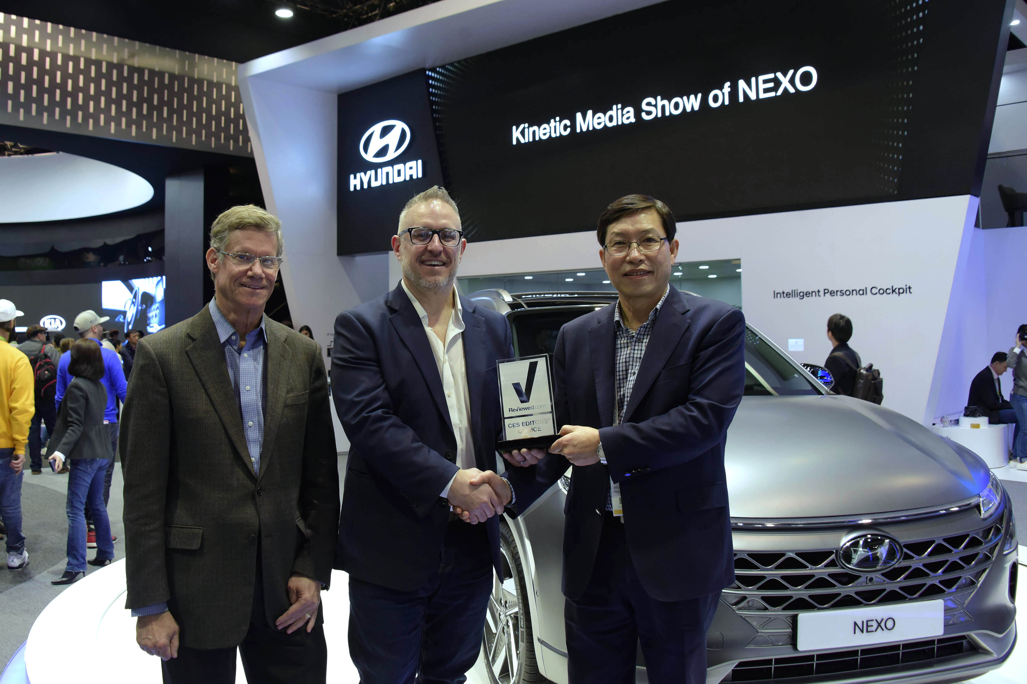 Hyundai's 2019 NEXO Fuel Cell Electric Vehicle Wins Reviewed.com Editor's Choice Award for CES 2018