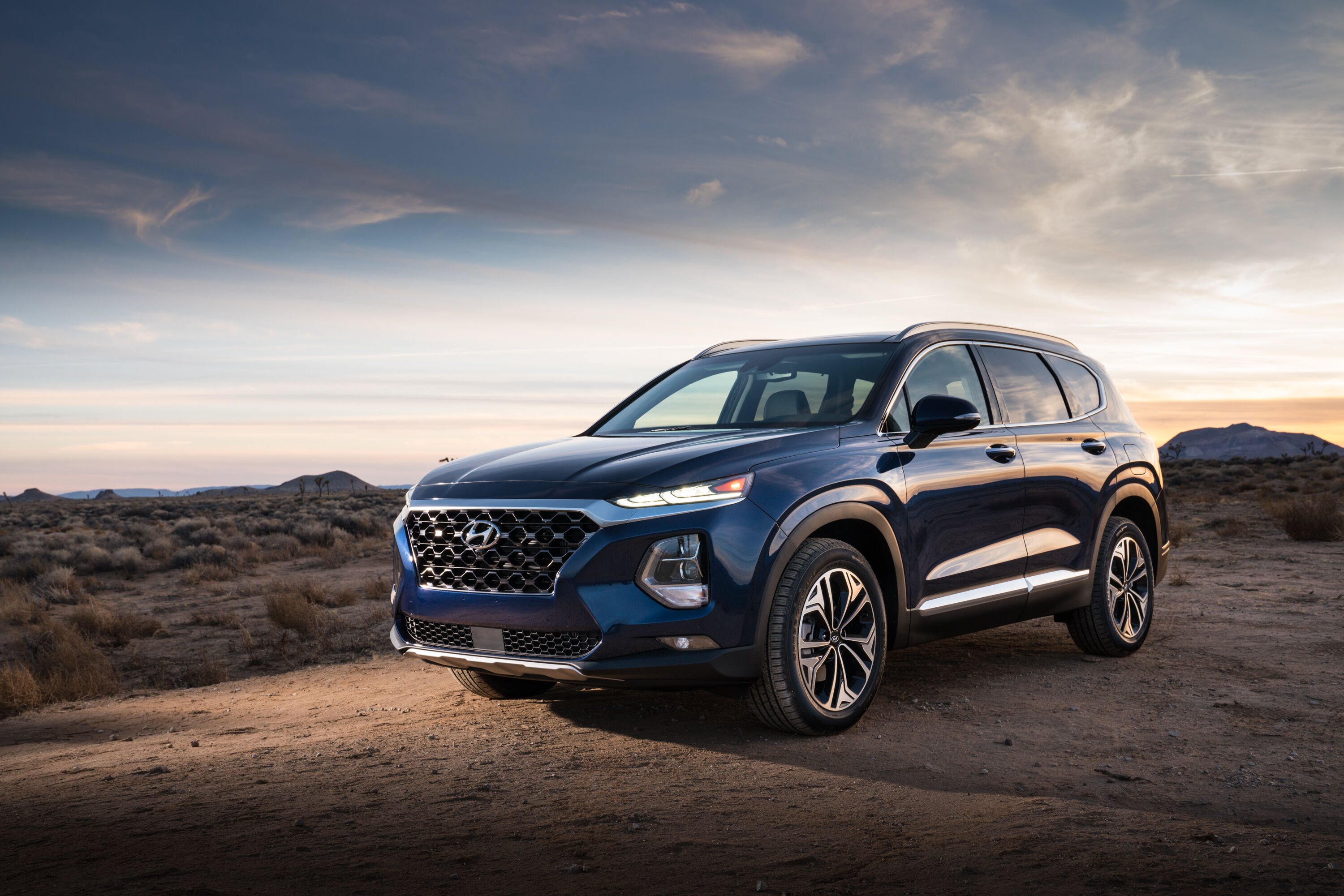 Hyundai’s All-New 2019 Santa Fe Awarded 'Redesign of the Year' by ALG