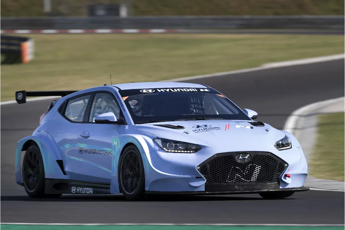 Hyundai Motorsport begins testing with Veloster N ETCR 