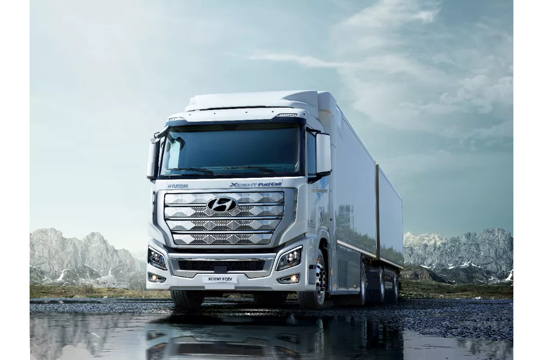 World’s First Fuel Cell Heavy-Duty Truck, Hyundai XCIENT Fuel Cell, Heads to Europe for Commercial Use