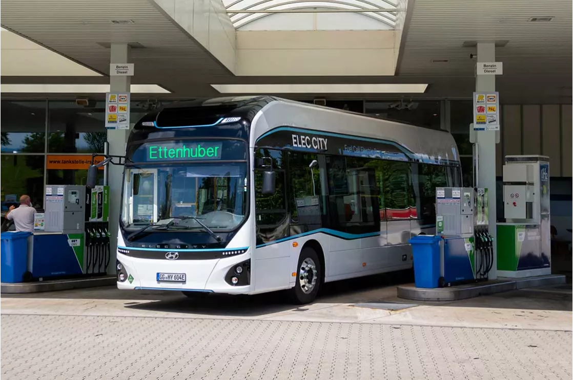 Hyundai Motor’s Elec City Fuel Cell Bus Begins Trial Service in Munich, Germany